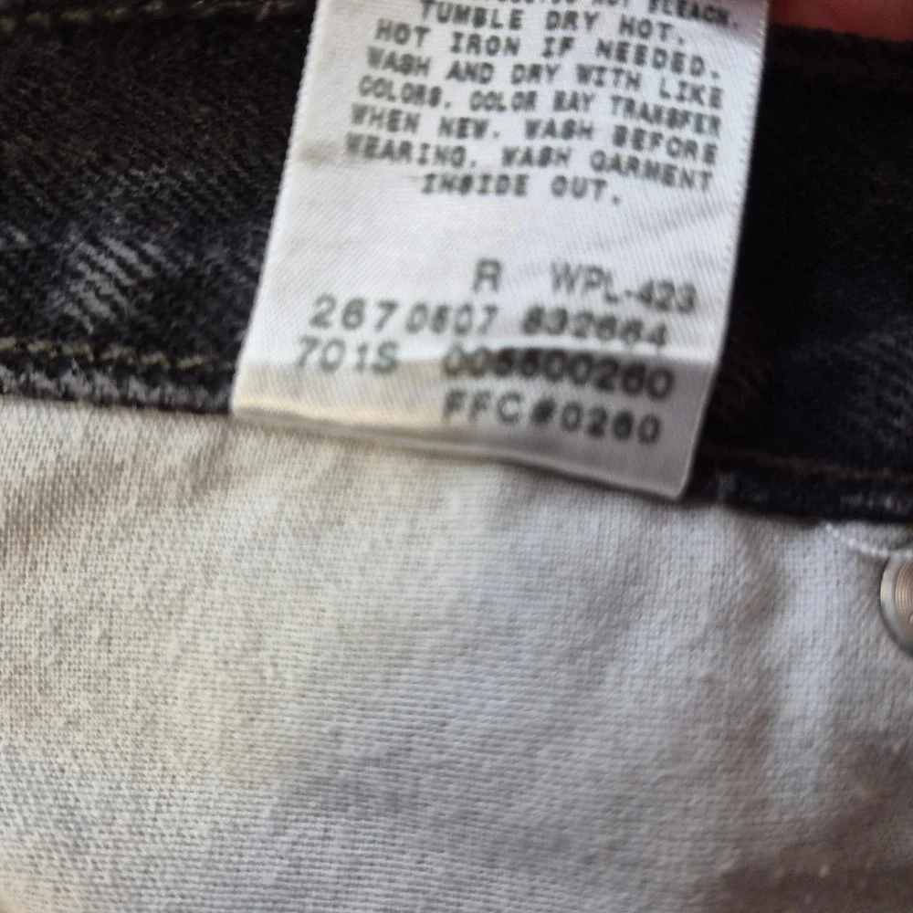 Levi's 550 Relaxed Fit Mens 34x32 Black Jeans Denim Baggy Grunge Workwear 2007